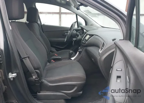 2019 Chevrolet Trax Ls z USA, uszkodzony, nr VIN 3GNCJKSB2KL297046